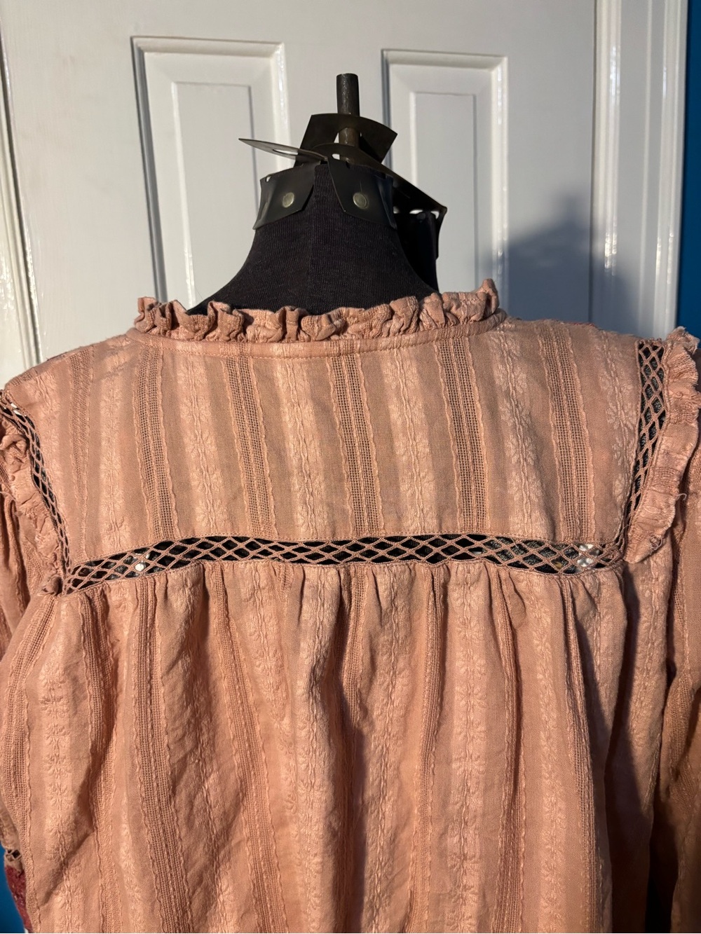 LOGO Lavish by Lori Goldstein boho style woven top with embroidery size large - Picture 5 of 9